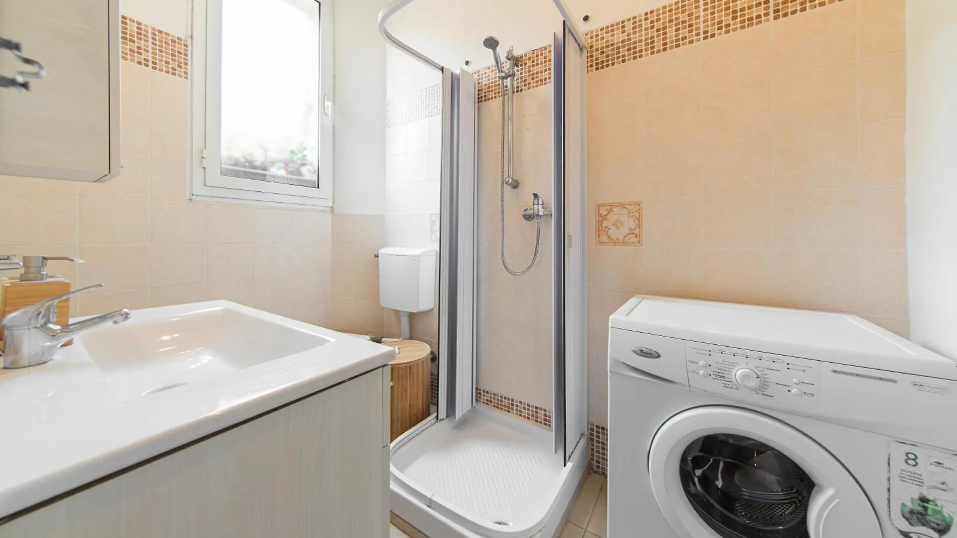 Becky Apartman Bologna